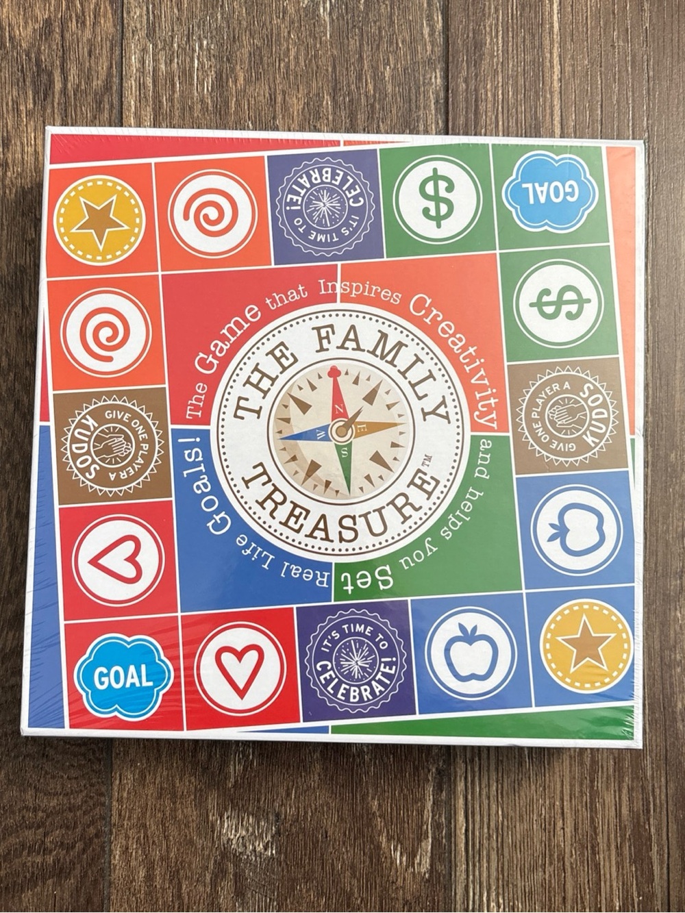 Factory Sealed, The Family Treasure Board Game 2014 Find Treasure Collect gems.